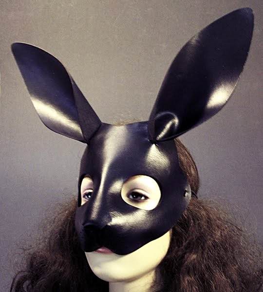 Прикольные маски от Tom Banwell - креатив, маски, фото